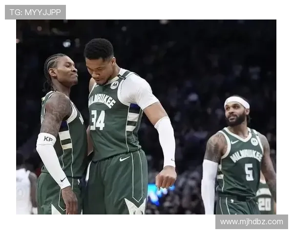 雄鹿全力留住字母哥兄弟三人同队创造NBA历史新篇章